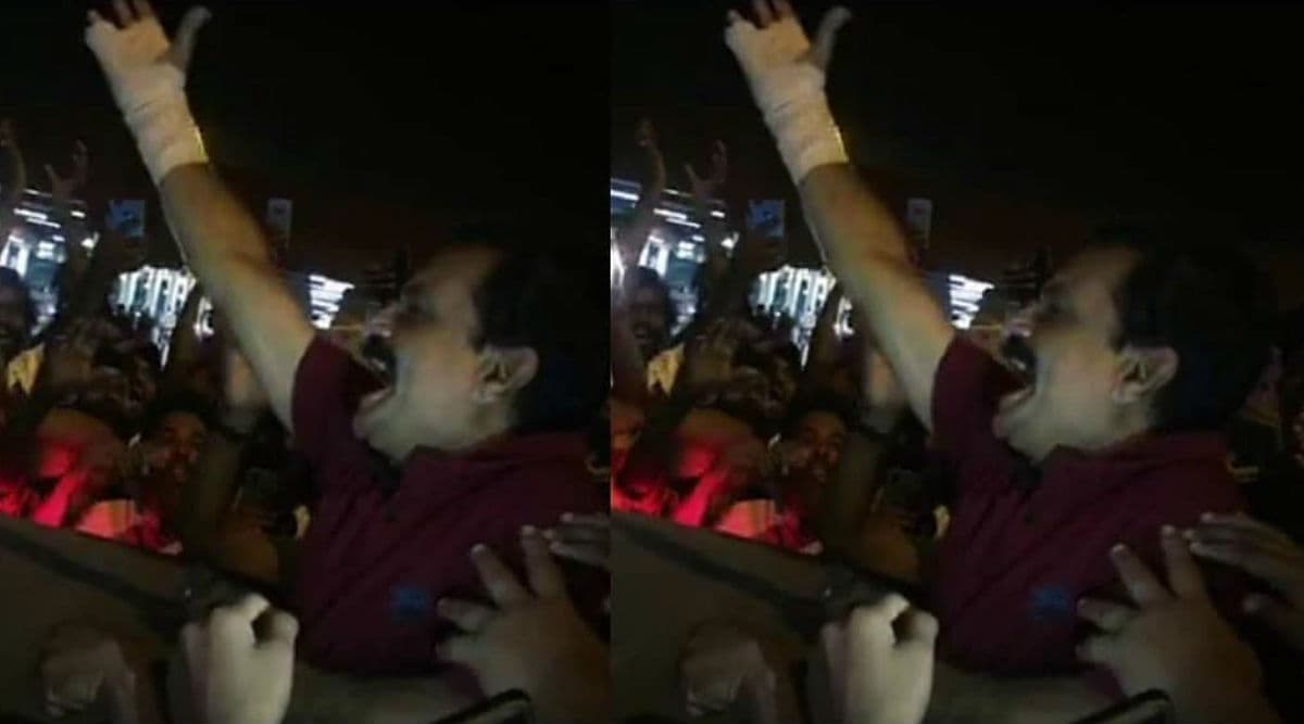 COVID-19: कोच्चि एयरपोर्ट पर फैंस को होस्ट करना पड़ा बिग बॉस कंटेस्टेंट को महंगा, पुलिस ने दर्ज किया केस COVID-19: कोच्चि एयरपोर्ट पर फैंस को होस्ट करना पड़ा बिग बॉस कंटेस्टेंट को महंगा, पुलिस ने दर्ज किया केस