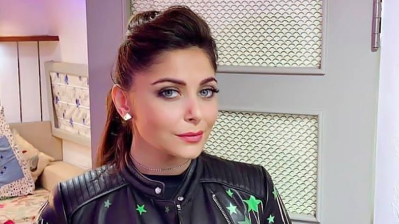 Kanika Kapoor Update: ICU में नहीं हैं बॉलीवुड सिंगर कनिका कपूर, घर जाने का कर रही हैं इंतजार