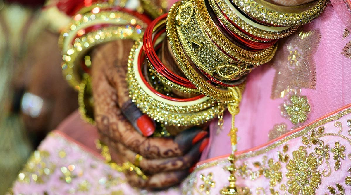 18 महीनों से शादी का कर रहा था इंतजार, यूपी में 22 साल के दुल्हे ने लॉकडाउन में ऐसे किया विवाह, दुल्हन को भी लाया साथ