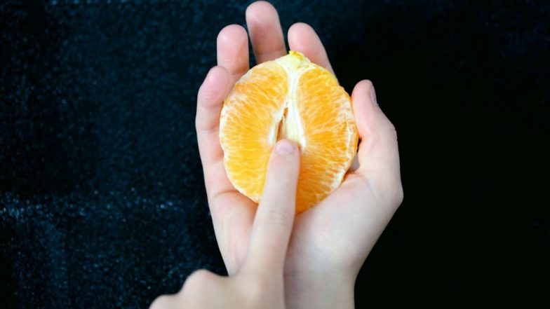 Sex Tips: संवेदनशील Clitoris की वजह से नहीं उठा पा रही हैं मास्टरबेशन का लुत्फ, आजमाएं ये हॉट टिप्स