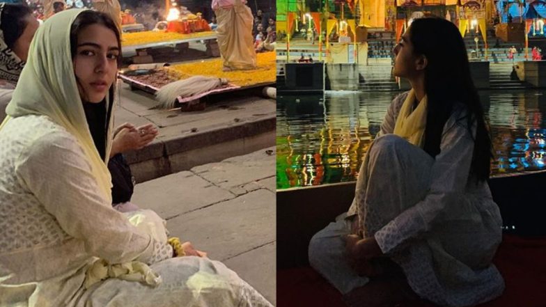 वाराणसी: भोलेनाथ की नगरी पहुंची सारा अली खान, गंगा आरती में हुईं शामिल, देखें Photos