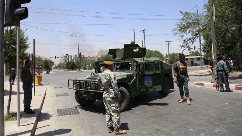 Afghanistan Crisis: काबुल हवाईअड्डे पर अफगान अधिकारी की हत्या, पंजशीर के आसपास एकत्रित हुए तालिबान लड़ाके