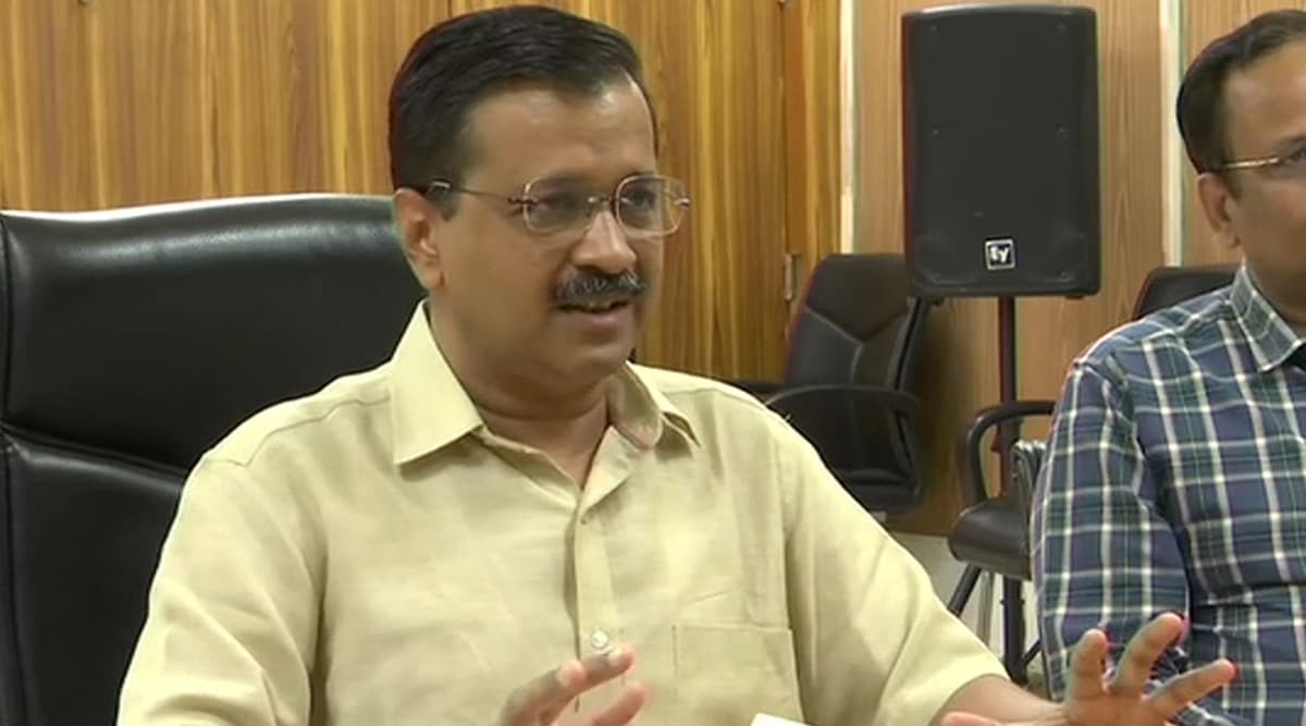कोरोना वायरस से जंग: CM केजरीवाल का बड़ा ऐलान- इलाज में लगे डॉक्टर-नर्स और सफाई कर्मी योद्धाओं की जान गई तो परिवार को देंगे 1 करोड़ कोरोना वायरस से जंग: CM केजरीवाल का बड़ा ऐलान- इलाज में लगे डॉक्टर-नर्स और सफाई कर्मी योद्धाओं की जान गई तो परिवार को देंगे 1 करोड़