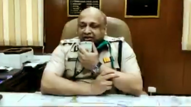 मध्य प्रदेश: 'हम होंगे कामयाब' गाना गा कर पुलिसकर्मियों का हौसला बढ़ाते दिखे IG विवेक शर्मा, बोले- कोरोना से नहीं डरेंगे तभी ये जंग जीतेंगे (Watch Video)