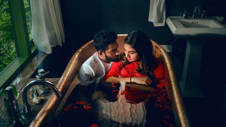 हॉट शावर सेक्स के लिए तैयार हैं? क्वारेंटाइन के दौरान पार्टनर के साथ बाथरूम सेक्स को ऐसे बनाएं मजेदार