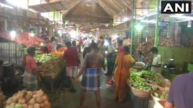 कोरोना से जंग: लॉकडाउन में भी तमिलनाडु के होलसेल मार्केट में भीड़, सोशल डिस्टेंसिंग का उल्लंघन कर लोग खरीदारी में जुटे