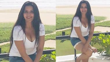 Monalisa Hot Photos: लॉकडाउन के बीच मोनालिसा ने पहनी फ्लावर प्रिंटेड ड्रेस, परी जैसा रूप देख फैंस हुए घायल