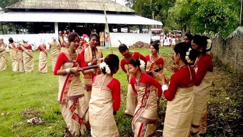 Bihu 2020: असम में रंगीनियां बिखेरने वाला पारंपरिक पर्व बिहु आज से शुरू, जानें साल में 3 बार मनाये जाने वाले इस पर्व का महत्व
