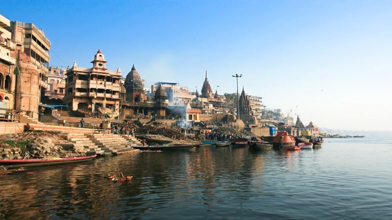 विवादों के बाद आदेश पर रोक, गंगा घाट पर कर्मकांड कराने वाले पंडा समाज से नहीं लिया जाएगा टैक्स