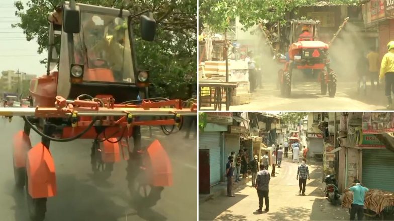 धारावी को COVID-19 से बचाने के लिए मैदान में उतरी फायर ब्रिगेड, प्रोटेक्टर 600 नामक मशीन से कर रही है केमिकल का छिड़काव