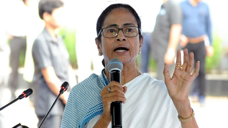 ममता ने धनखड़ पर लगाया सत्ता हड़पने की कोशिश करने का आरोप, राज्यपाल ने दिया जवाब
