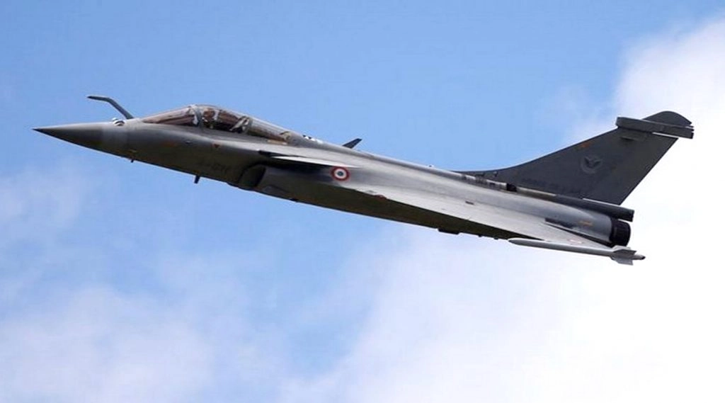 13 August: भारत में डिजायन किए गए पहले स्वदेशी विमान ने उड़ान भरी