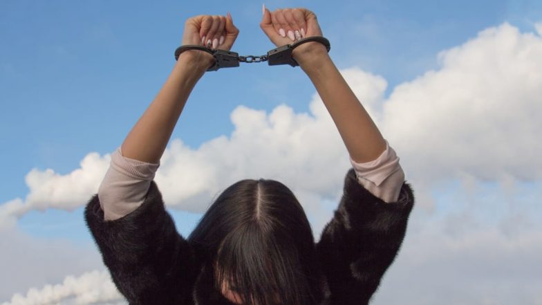 बांदा: रात भर घर नहीं लौटी नाबालिग बेटी, मां ने हत्या कर शव गड्ढे में दफनाया
