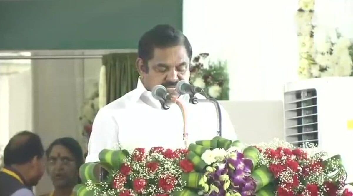 तमिलनाडु सरकार ने टीवी सीरियल की शूटिंग को दिखाई हरी झंडी, इन नियमों को करना होगा फॉलो तमिलनाडु सरकार ने टीवी सीरियल की शूटिंग को दिखाई हरी झंडी, इन नियमों को करना होगा फॉलो