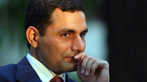 कोविड-19 का डर: अहमदाबाद  के म्युनिसिपल कमिश्नर विजय नेहरा कोरोना  मरीज के संपर्क में आने के बाद 14 दिनों के लिए होम क्वॉरेंटाइन