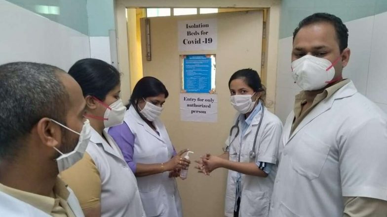 Coronavirus in India: बीते 24 घंटों का फिर टूटा रिकॉर्ड, 32,695 नए मामले आए सामने, 606 की मौत 