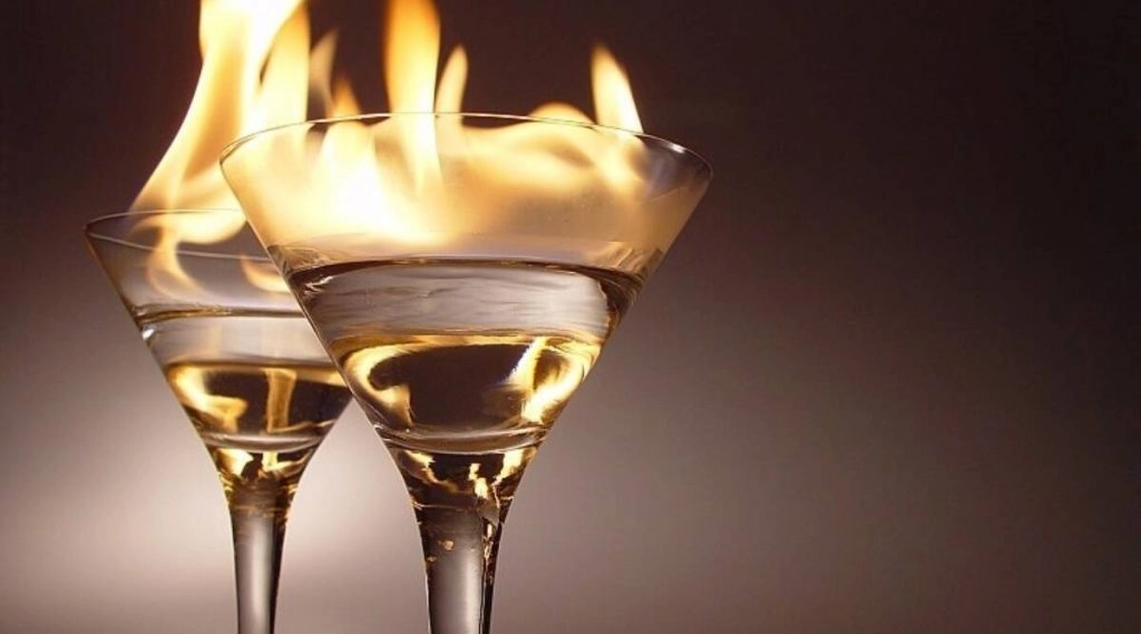 कोरोना से मुक्ति के लिए Ujjain में देवी को चढ़ाई गई शराब!