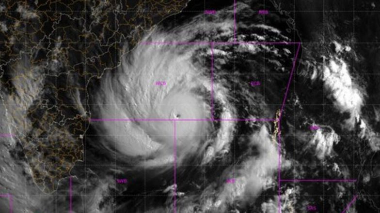 Cyclone Amphan: भीषण चक्रवाती तूफान में तब्दील हुआ ‘अम्फान’, आईएमडी ने ओडिशा और पश्चिम बंगाल को लेकर जारी किया अलर्ट