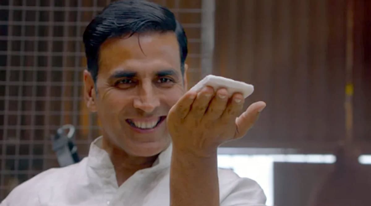 Menstrual Hygiene Day: श्रमिक मजदूरों को सनिटेरी पैड्स उपलब्ध कराने की मुहीम से जुड़े अक्षय कुमार, ट्विटर पर की घोषणा Menstrual Hygiene Day: श्रमिक मजदूरों को सनिटेरी पैड्स उपलब्ध कराने की मुहीम से जुड़े अक्षय कुमार, ट्विटर पर की घोषणा