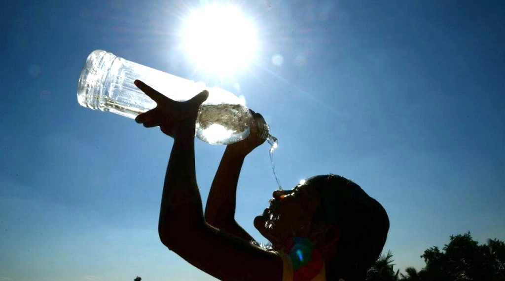 मुंबई में शनिवार को अधिकतम तापमान 40.9 डिग्री सेल्सियस दर्ज किया गया.