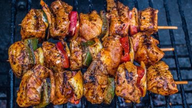 Eid 2020 Special Recipes: ईद-उल-फितर पर जायकेदार शाकाहारी कबाब बनाकर जीतें अपनों का दिल, जानें आसान विधि
