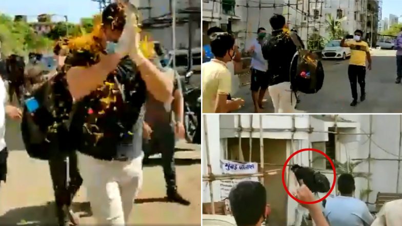 महाराष्ट्र: कोरोना वायरस को मात देकर लौटे असिस्टेंट पुलिस इंस्पेक्टर किरण पवार, पड़ोसियों ने फूल बरसा कर किया स्वागत (Watch Video)
