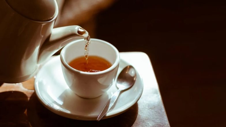 International Tea Day 2020: तन-मन को तरोताजा करती है एक कप चाय, जानें कौन सी चाय है सेहत के लिए फायदेमंद