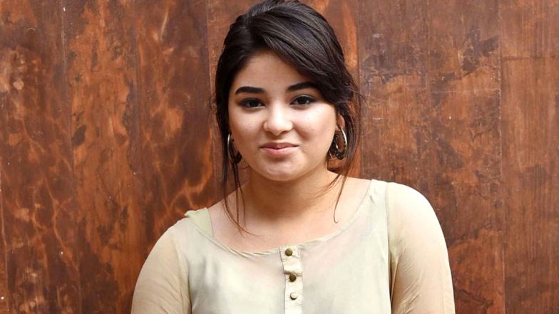 टिड्डी दल के आक्रमण को 'अल्लाह की सजा' बताकर Troll हुईं थी जायरा वसीम, अब लोगों ने एक्ट्रेस के सपोर्ट में ट्विटर पर ट्रेंड किया #StandWithZaira