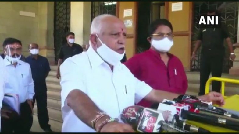 कर्नाटक: CM बीएस येदुयुरप्पा ने लोगों से की अपील, कहा- दुबारा लॉकडाउन नहीं चाहतें तो सोशल डिस्टेंसिंग का रखें ख्याल