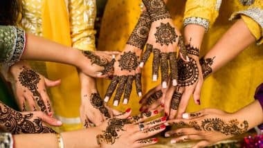 Hariyali Teej 2020 Latest Mehndi Designs: हरियाली तीज के दिन हाथों में मेहंदी लगाकर महिलाएं करती हैं 16 शृंगार, इस पर्व को खास बनाने के लिए देखें आकर्षक मेहंदी डिजाइन्स