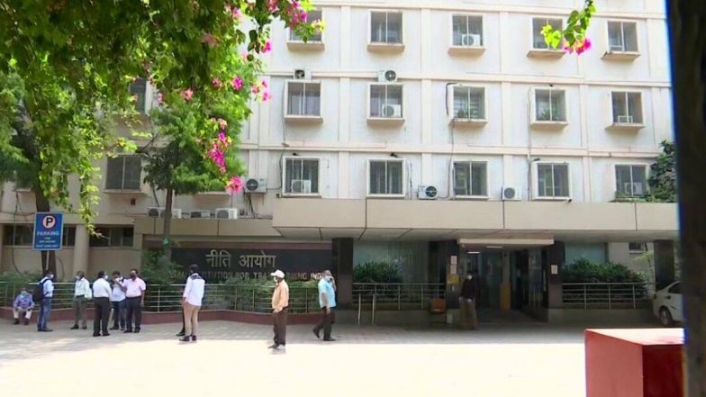 दिल्ली: नीति आयोग का अधिकारी मिला कोरोना पॉजिटिव, ऑफिस की तीसरी मंजिल को किया गया सील
