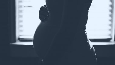 Maharashtra: यूट्यूब पर वीडियो देखकर गर्भपात करने की कोशिश, हालत बिगड़ने पर अस्पताल में भर्ती कराया गया