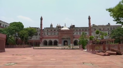 दिल्ली: कोरोना के बढ़ते मामलों को लेकर फतेहपुरी मस्जिद 4 जुलाई तक के लिए बंद, लोगों से घर पर इबादत करने को कहा गया