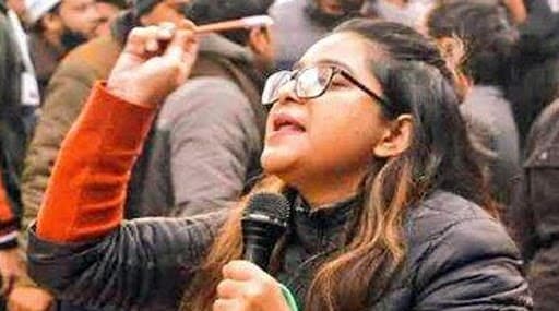 दिल्ली हिंसा मामला: प्रेग्नेंट सफूरा जरगर को दिल्ली हाई कोर्ट से मानवीय आधार पर मिली जमानत दिल्ली हिंसा मामला: प्रेग्नेंट सफूरा जरगर को दिल्ली हाई कोर्ट से मानवीय आधार पर मिली जमानत