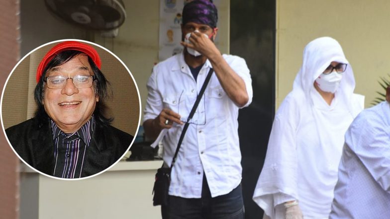 Actor Jagdeep Funeral: पिता जगदीप के निधन के बाद शोक में डूबे नजर आए बेटे जावेद जाफरी, देखें ये Photos