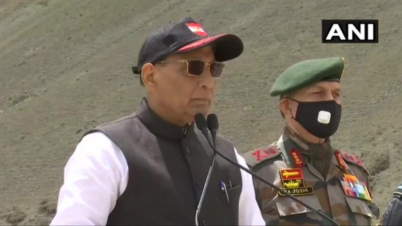 Naval Commanders Conference: LAC पर चीन से जारी तनानती के बीच नौसेना की 3 दिवसीय कमांडर्स कॉन्फ्रेंस दिल्ली में कल से, पहले दिन रक्षा मंत्री राजनाथ सिंह सम्मेलन को करेंगे संबोधित