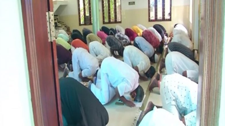 COVID-19 वैश्विक महामारी के बीच केरल में मुस्लिमों ने साधारण तरीके से मनाई बकरीद