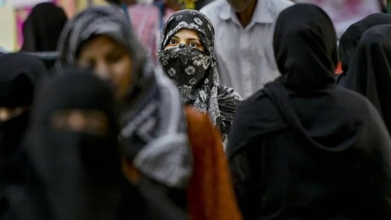 Taliban New Rule: अफगान लड़कियां स्कूलों में लड़को से अलग कक्षाओं में पढ़ सकती हैं