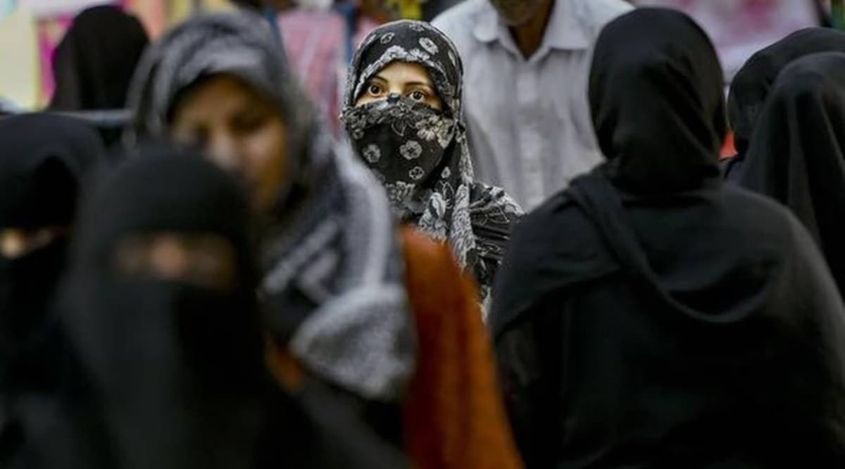Taliban New Rule: अफगान लड़कियां स्कूलों में लड़को से अलग कक्षाओं में पढ़ सकती हैं
