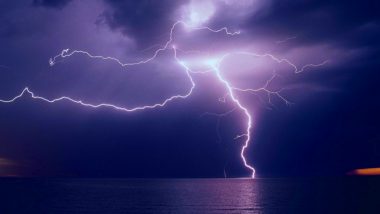 Lightning Facts and Risks: यहां पढ़ें क्यों गिरती है बिजली? कैसे करें इससे बचाव