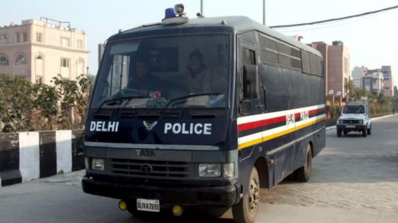 Delhi: फाइव स्टार होटल का शेफ चेन और मोबाइल स्नैचिंग के आरोप में गिरफ्तार, अपनी इस बुरी लत की वजह से गुनाह कि दुनिया में रखा कदम