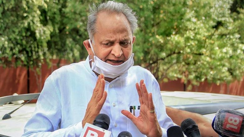 Mask Compulsory in Rajasthan: कोरोना पर वॉर के लिए गहलोत सरकार का बड़ा फैसला, मास्क पहनना होगा अनिवार्य, बनेगा नया कानून