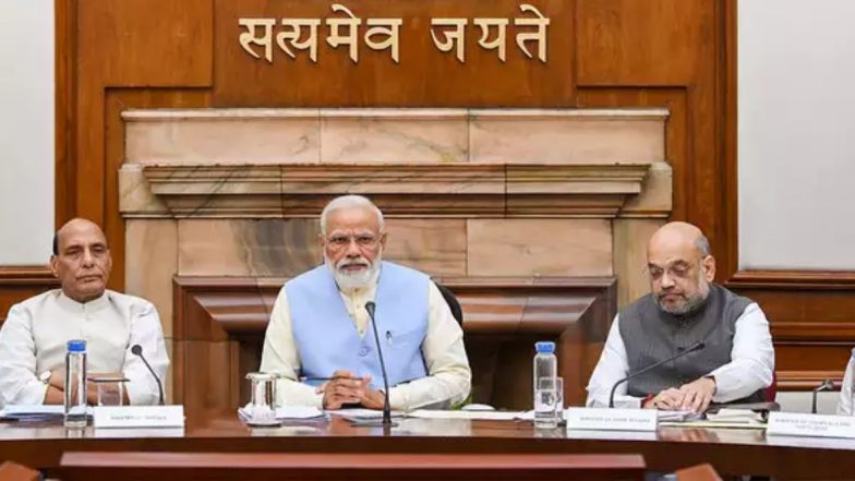 Cabinet Decision: ऑटो इंडस्ट्री के लिए PLI स्कीम को मंजूरी, जानिए किसे मिलेगा फायदा
