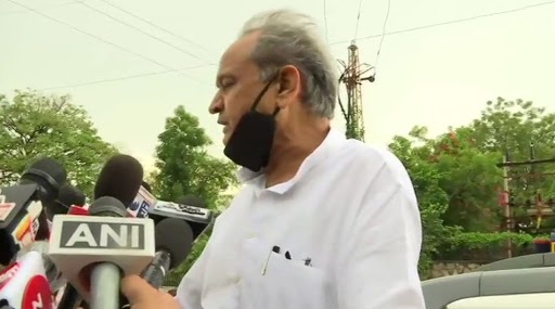 सरकार से नाराज विधायकों को सीएम अशोक गहलोत का संदेश, विधानसभा सत्र में वे भी हो शामिल, क्योंकि कांग्रेस के चुनाव चिन्ह पर मिली हैं जीत