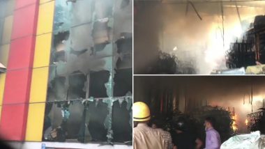 Fire Breaks Out in Noida Sector 63: नोएडा के सेक्टर 63 में खिलौने बनाने वाली फैक्ट्री में लगी भीषण आग