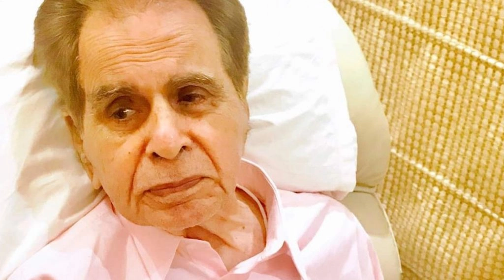 पेशावर स्थित अपनी संपत्ति उपहार में देना चाहते हैं दिलीप कुमार: पाकिस्तान में रिश्तेदार का दावा