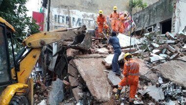 Mishra Building Toilet Collapses in Byculla: मुंबई के भायखला इलाके में स्थित मिश्रा बिल्डिंग में बने टॉयलेट का हिस्सा गिरा, 2 की मौत