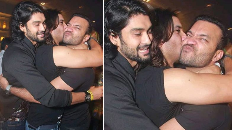 Sushant Singh Rajput: अंकिता लोखंडे के बॉयफ्रेंड विकी जैन को Kiss करते सुशांत सिंह राजपूत की ये फोटो हुई Viral