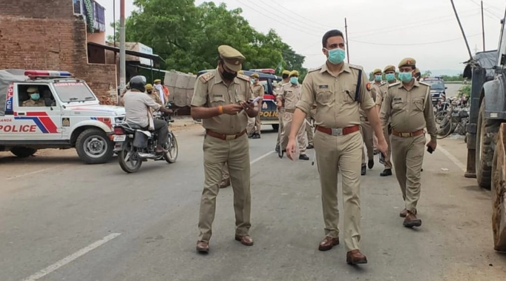 लिफ्ट देने के बहाने लूटपाट करने के आरोपियों से पुलिस की मुठभेड़, दो बदमाशों को लगी गोली