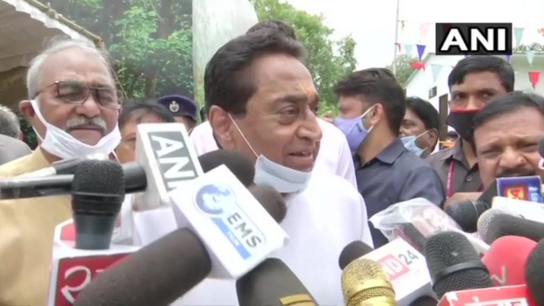 MP By Poll Election 2020: अनूपपुर में कमलनाथ को दिखाए गए काले झंडे, कांग्रेस ने लगाया पथराव का आरोप